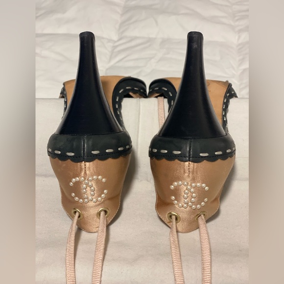 RARE FIND! Size 41/11. 2003 D’Orsay Interlocking CC Authentic Chanel Satin Pumps - Picture 10 of 12